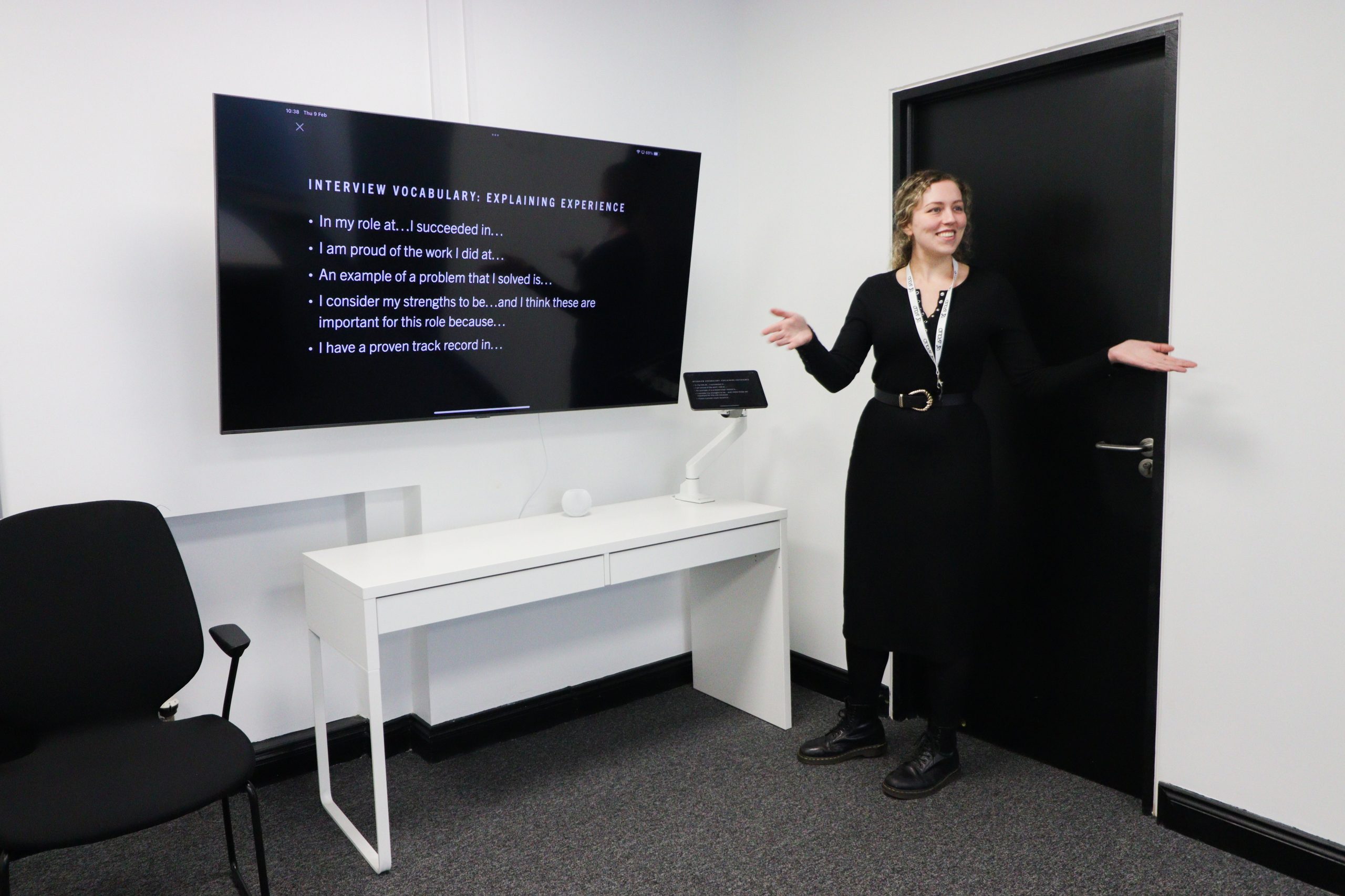 inmersion-extranjero-Apollo-Jobs-Club-1-scaled-1 Campamentos de verano en inglés inmersion-extranjero-Apollo-Jobs-Club-1-scaled-1 Campamentos de verano en inglés